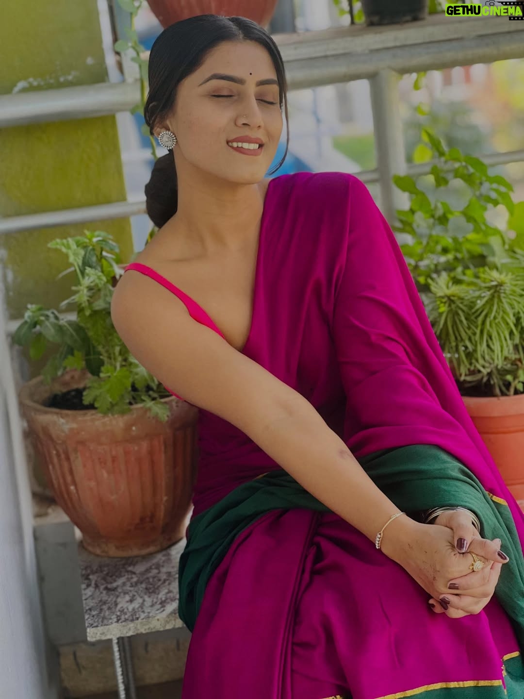 Chandana Gowda - 3 Likes - Wearing the absolute favourite 

@suta_bombay 
@sutaqommunity 

#saree #sareefashion #instamood #sareelove #sutabombay