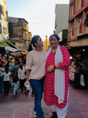 Chandana Gowda Instagram - My strength •My hope •My protector ❤️

Thank you for one of the most organised trip @saishishirtours 

#pandarapura #kollapura #maharastra #divine #godisfirst
