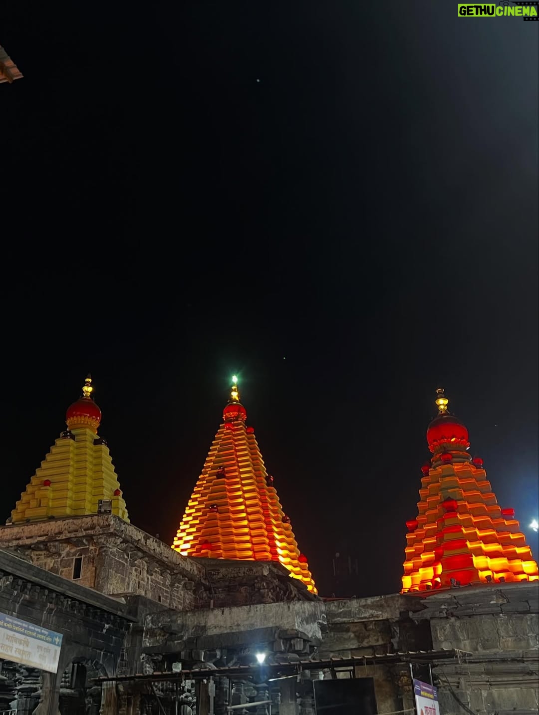 Chandana Gowda - 3 Likes - My strength •My hope •My protector ❤️

Thank you for one of the most organised trip @saishishirtours 

#pandarapura #kollapura #maharastra #divine #godisfirst