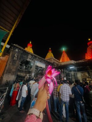 Chandana Gowda Instagram - My strength •My hope •My protector ❤️

Thank you for one of the most organised trip @saishishirtours 

#pandarapura #kollapura #maharastra #divine #godisfirst