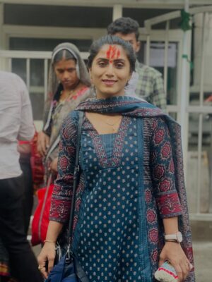 Chandana Gowda Instagram - My strength •My hope •My protector ❤️

Thank you for one of the most organised trip @saishishirtours 

#pandarapura #kollapura #maharastra #divine #godisfirst