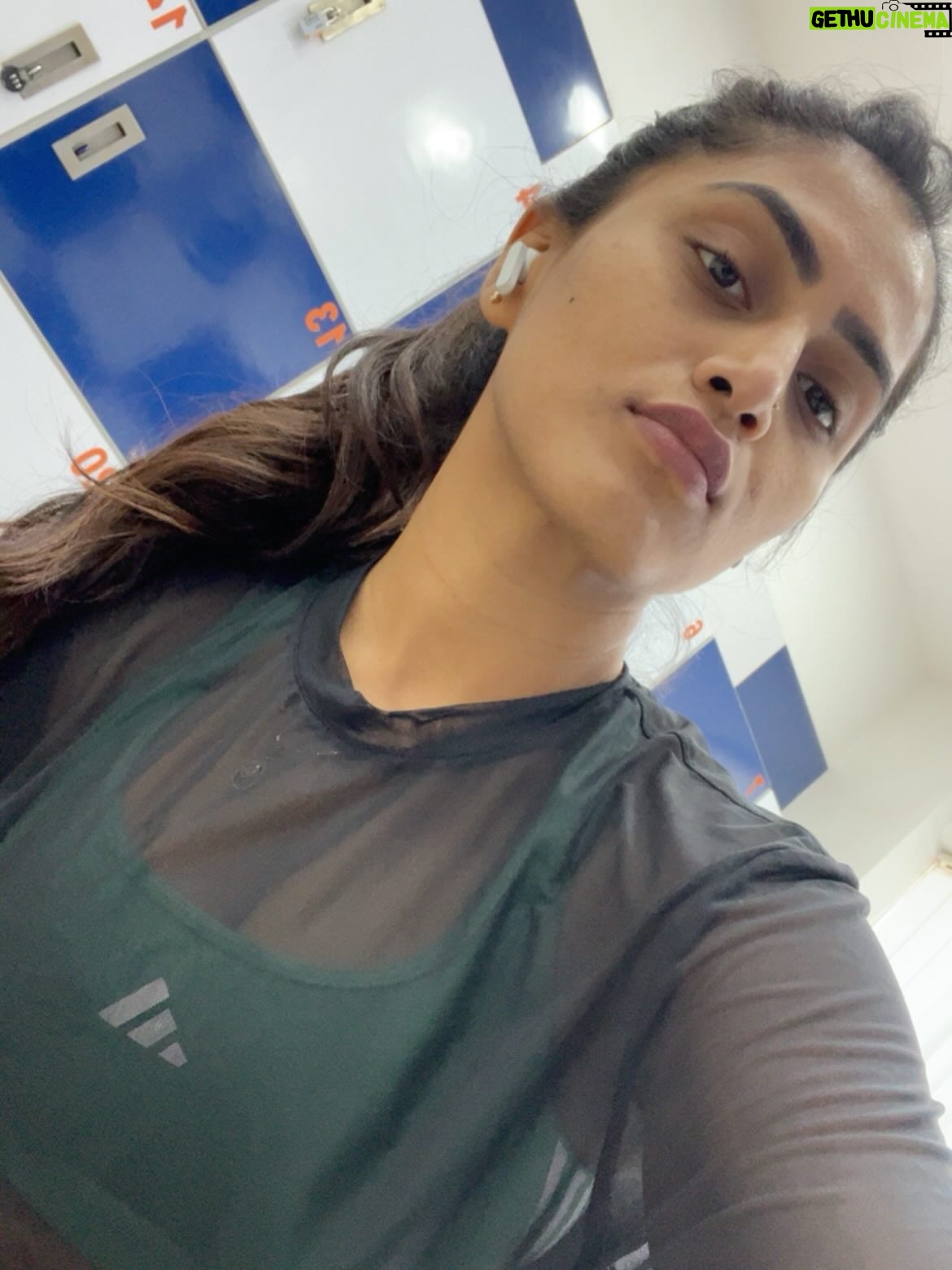 Chandana Gowda - 3 Likes - There is no turning back and there is no U TURN 😉
It’s my life alone goddamn I will live the way I want ❤️watch me and stop me if you can . Period 🌸

#lifestyle #fashion #2025 #gratitude