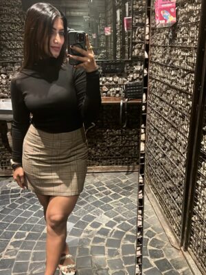 Chandana Gowda Instagram - There is no turning back and there is no U TURN 😉
It’s my life alone goddamn I will live the way I want ❤️watch me and stop me if you can . Period 🌸

#lifestyle #fashion #2025 #gratitude