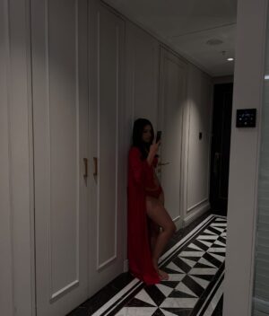 Chandni Instagram - photo buffet