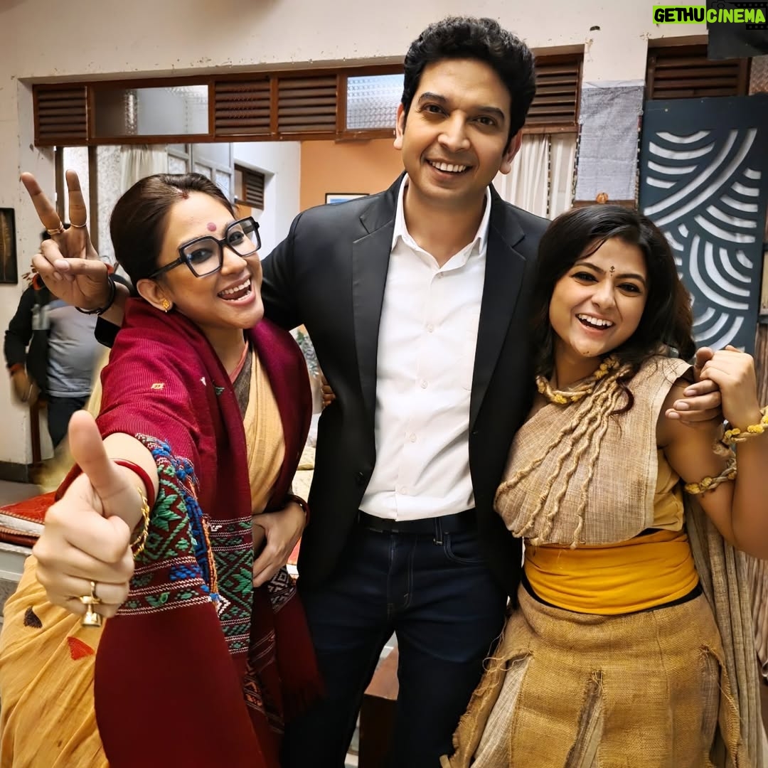 Chandrayee Ghosh - 1K Likes - Favourite people on and off screen 🫂❤️ 
.
.
. #instagood #instadaily #explore #explorepage #fyp