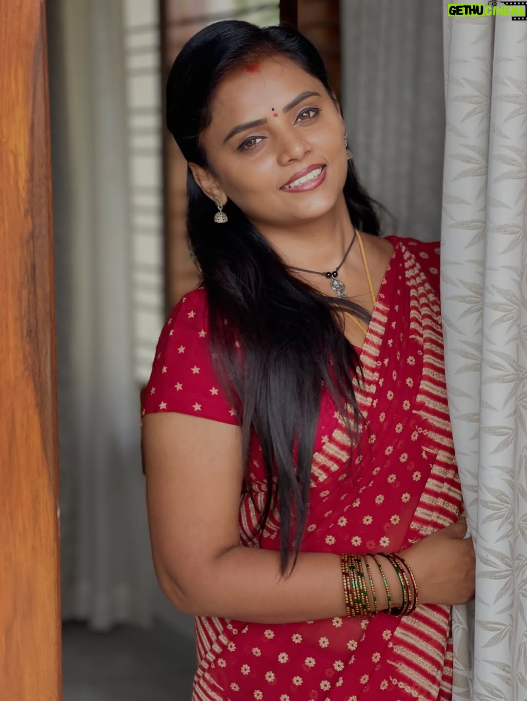 Cherika R Murthy - 1.5K Likes - ಅಮ್ಮನ ಸೀರೆ - 02