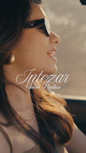 Chhavi Pradhan Instagram - INTEZAR 🎶
A song about memories that still feel warm, moments that never fade, and a love that made waiting beautiful. 🤍
Out now on Youtube!!!
.
.
.
.
.
let it play. ⏳✨
#Intezar #NewHindiSong #RomanticHindiSong #IndieMusicIndia #MusicReels
intezar song, hindi songs 2026, romantic hindi song reel, indie music india, trending songs