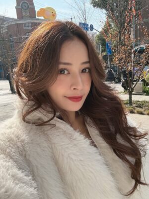 Chi Pu Instagram - This New Year’s Eve, I chose to give myself a few days of real rest, no work, no rushing, just slowing down and savoring every moment of self-care.
So I can step into 2026 with full strength, ready for a busy and exciting year ahead ✨
Happy New Year. Wishing you peace, gentle days, and a heart that feels safe and full in 2026 💗