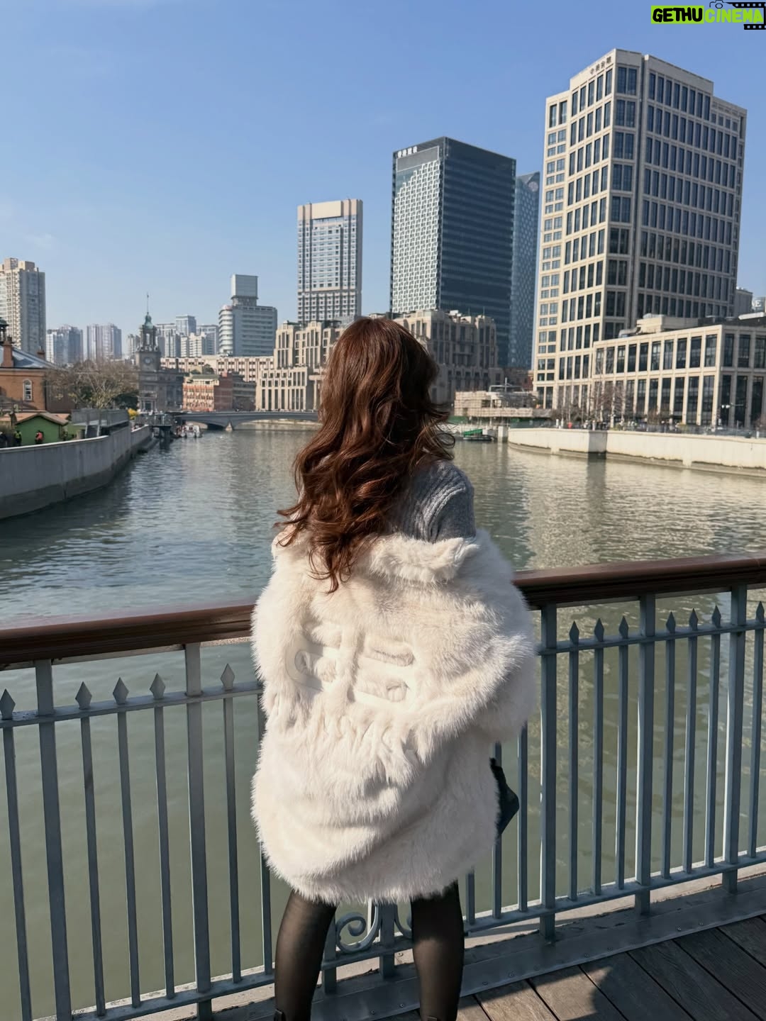 Chi Pu - 56.9K Likes - This New Year’s Eve, I chose to give myself a few days of real rest, no work, no rushing, just slowing down and savoring every moment of self-care.
So I can step into 2026 with full strength, ready for a busy and exciting year ahead ✨
Happy New Year. Wishing you peace, gentle days, and a heart that feels safe and full in 2026 💗