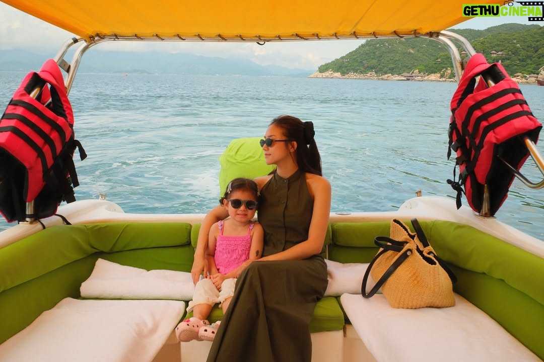 Chi Pu - 128K Likes - Chuyến đi có quá nhiều moment cần enjoy mà chỉ được post 20 tấm ảnh T.T
