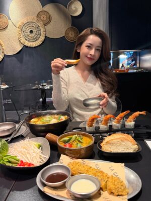 Chi Pu Instagram - This New Year’s Eve, I chose to give myself a few days of real rest, no work, no rushing, just slowing down and savoring every moment of self-care.
So I can step into 2026 with full strength, ready for a busy and exciting year ahead ✨
Happy New Year. Wishing you peace, gentle days, and a heart that feels safe and full in 2026 💗