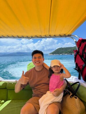 Chi Pu Instagram - Chuyến đi có quá nhiều moment cần enjoy mà chỉ được post 20 tấm ảnh T.T