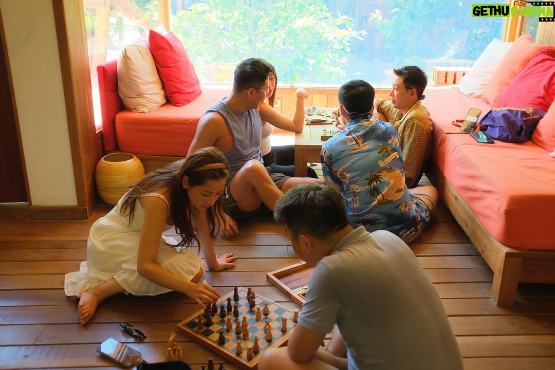 Chi Pu - 128K Likes - Chuyến đi có quá nhiều moment cần enjoy mà chỉ được post 20 tấm ảnh T.T