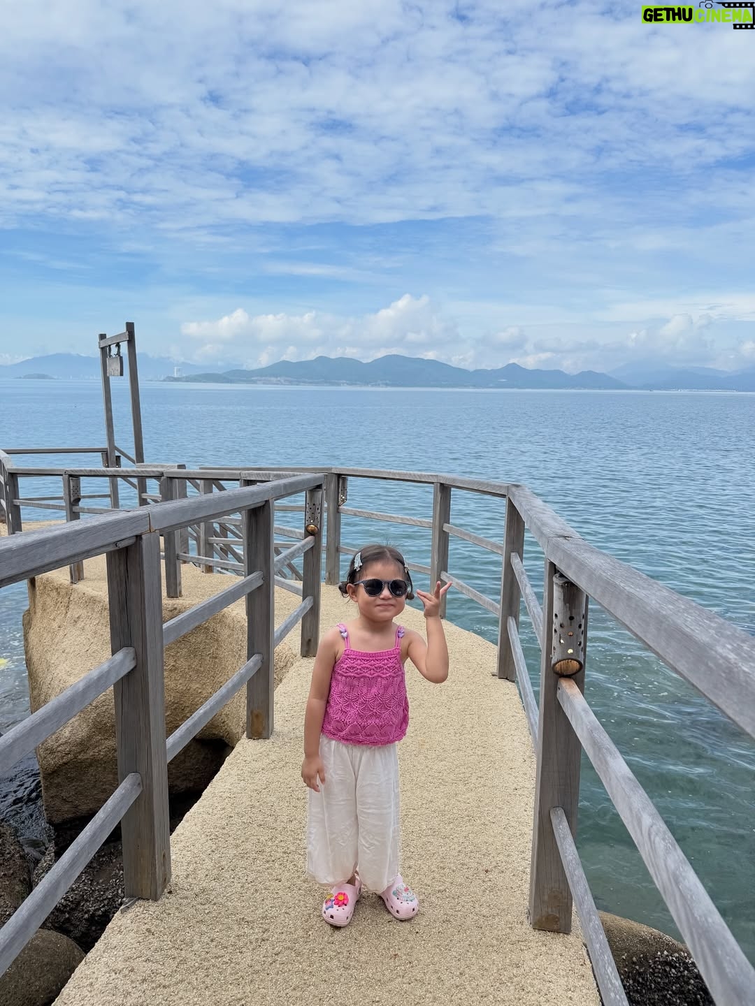 Chi Pu - 128K Likes - Chuyến đi có quá nhiều moment cần enjoy mà chỉ được post 20 tấm ảnh T.T