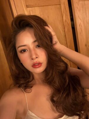 Chi Pu Instagram - You better tell me…