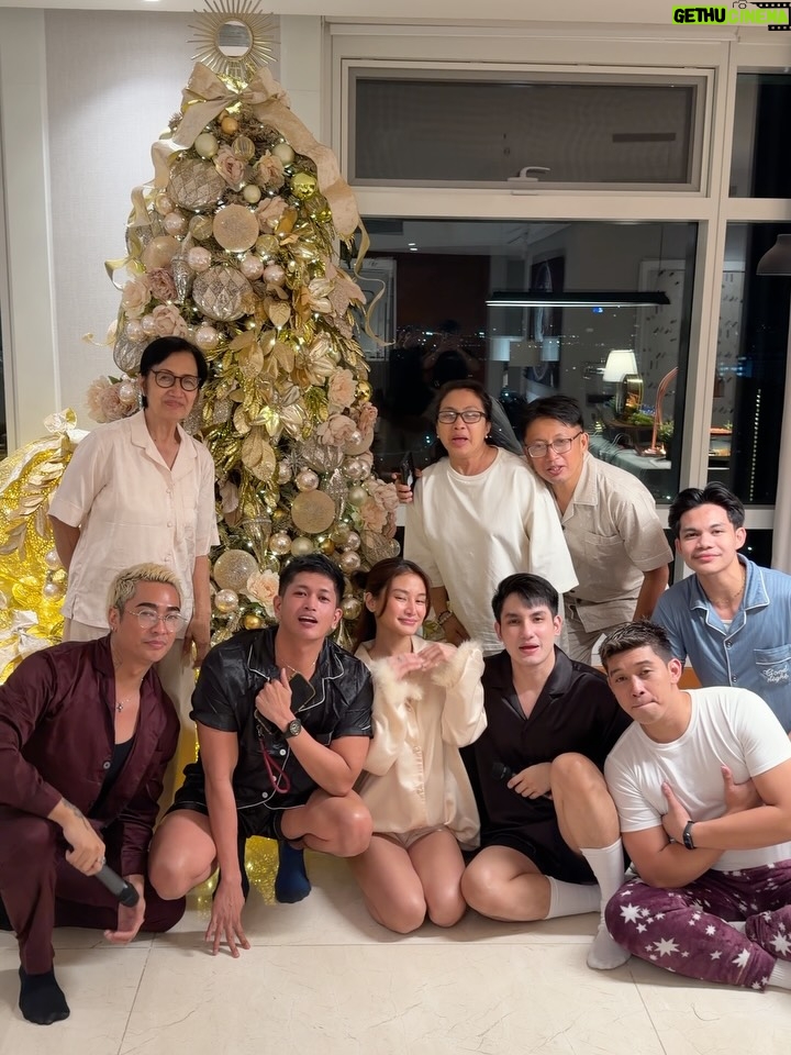 Chienna Filomeno - 70.8K Likes - Merry Christmas from our family to yours 🎄🛋️

So grateful to @gideonhermosa for bringing our first Christmas tree at my place to life— what a dream! And thank you @thegabrielsph for the wonderful Christmas spread that made celebrating with family even more memorable. Silent night, cozy night kinda vibes for this year 🤍✨