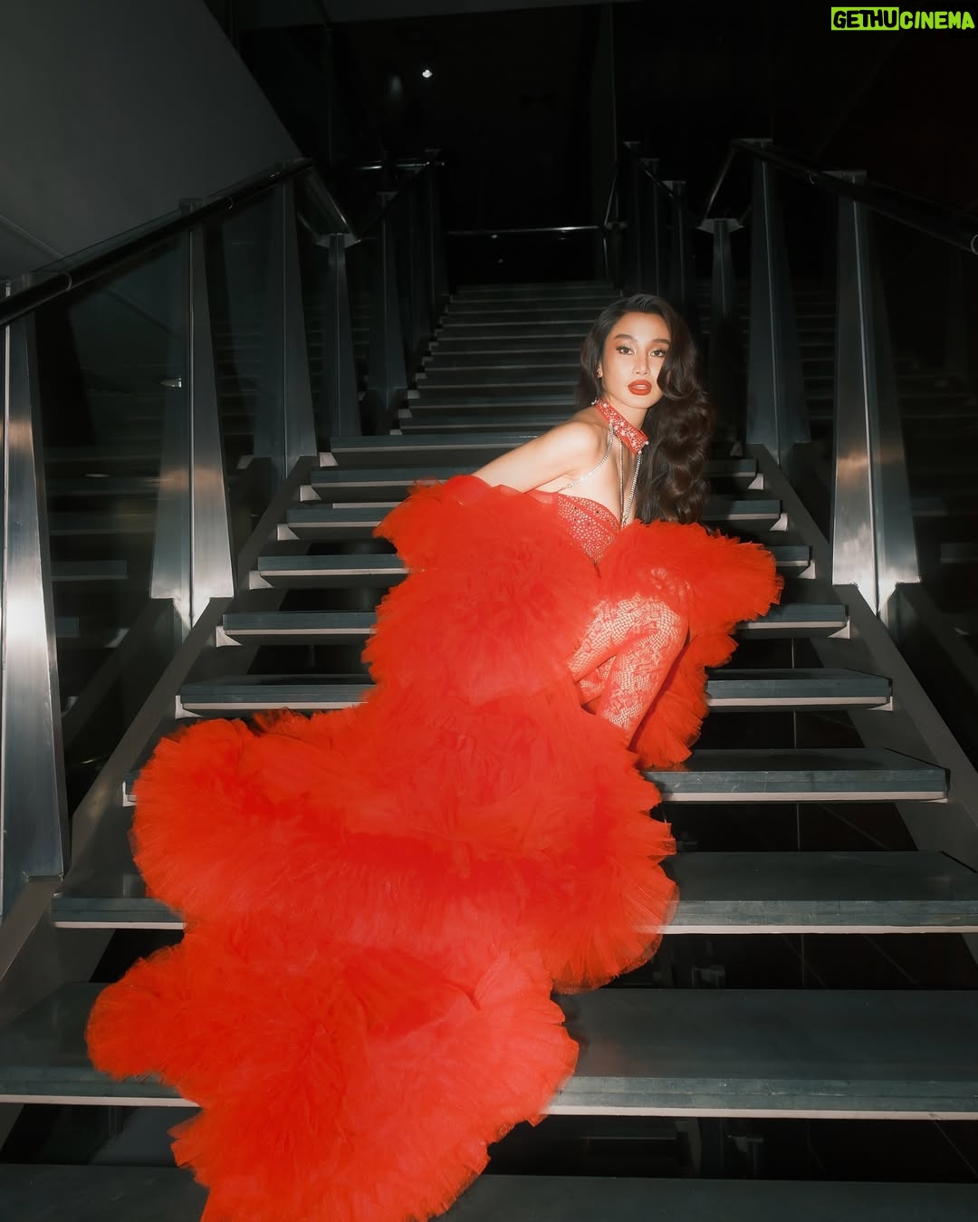 Chienna Filomeno - 54.3K Likes - Showing how I burlesque for my early birthday prod 💃🏻✨

thank you @asapofficial and Dance Sirens 🥰

@carellgarcia_ @kiel.hair @thequilangmiguel @its_me_hanns 

📸: @snappedbyralph