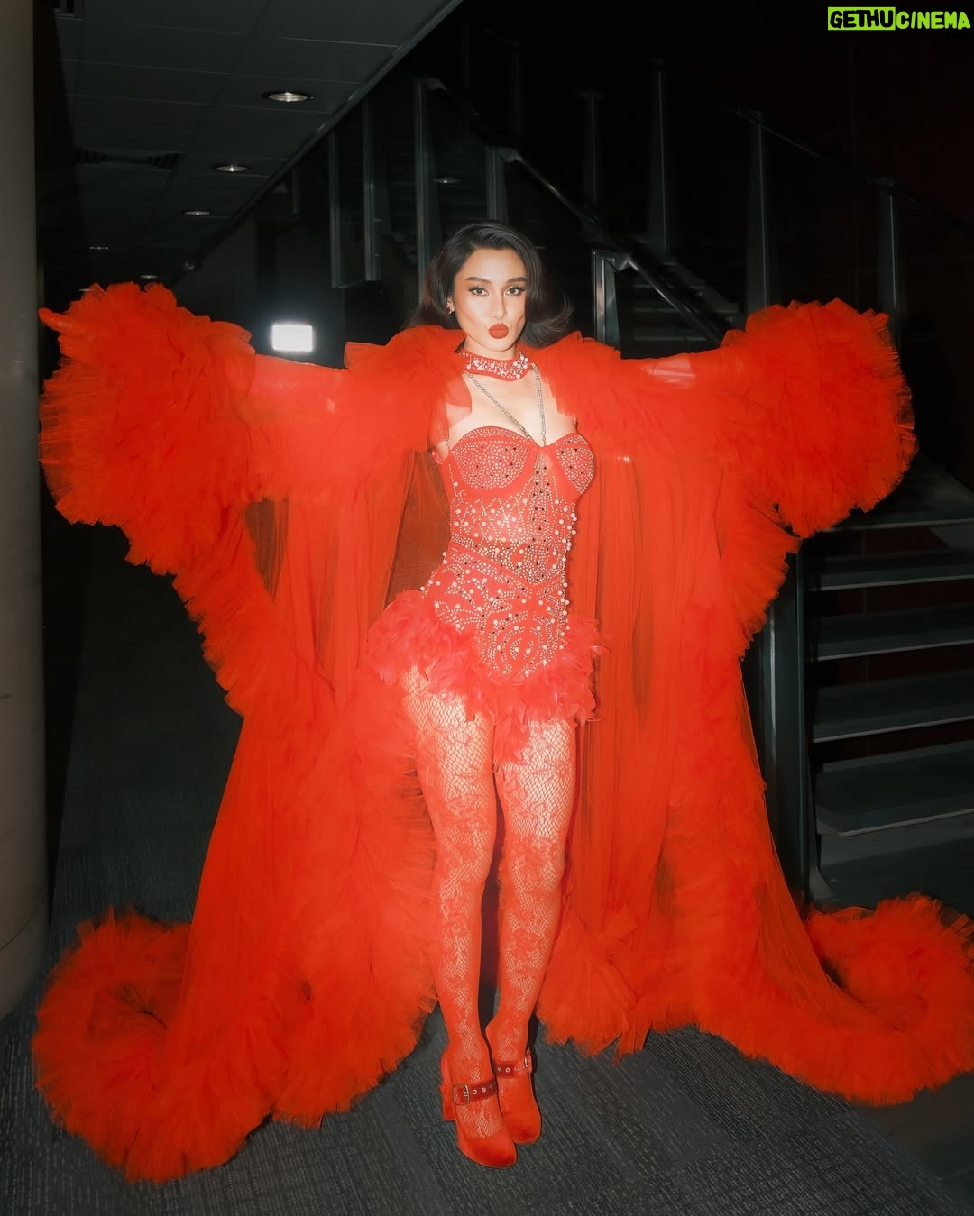 Chienna Filomeno - 54.3K Likes - Showing how I burlesque for my early birthday prod 💃🏻✨

thank you @asapofficial and Dance Sirens 🥰

@carellgarcia_ @kiel.hair @thequilangmiguel @its_me_hanns 

📸: @snappedbyralph