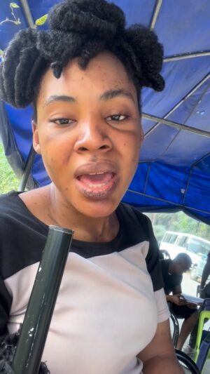 Chioma Okafor Instagram - Help me 🫢