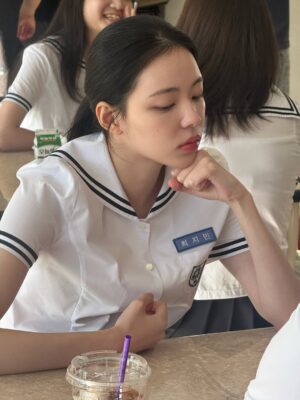 Cho Yu-jung Instagram - 💚오세이사💚