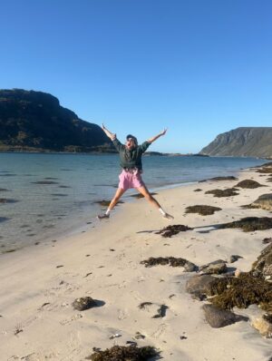 Christine Meltzer Instagram - Oh gosh!
LOFOTEN!
Nämen hur ska jag ens beskriva denna plats på jorden.
Det var då det vackraste!
OM OM OM du nångång i livet har tänkt att åka dit, så gört. Bara gört. Å om du inte har tänkt det så gört du med!
Lofoten JEG ÄLSKER DEG!
❤️🇳🇴❤️
TACK!