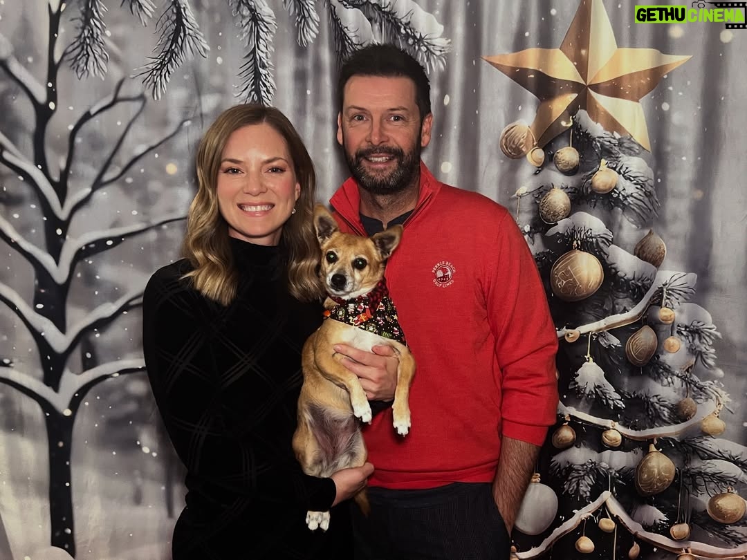 Cindy Busby - 5K Likes - Sending love 🎄
Xoxo