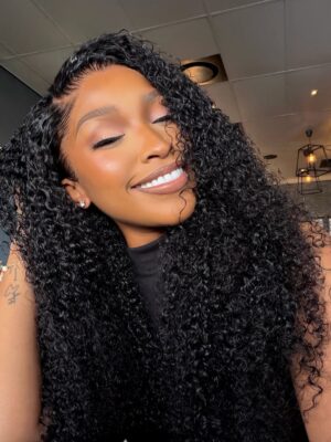 Cindy Mahlangu Instagram - This&That..🤍