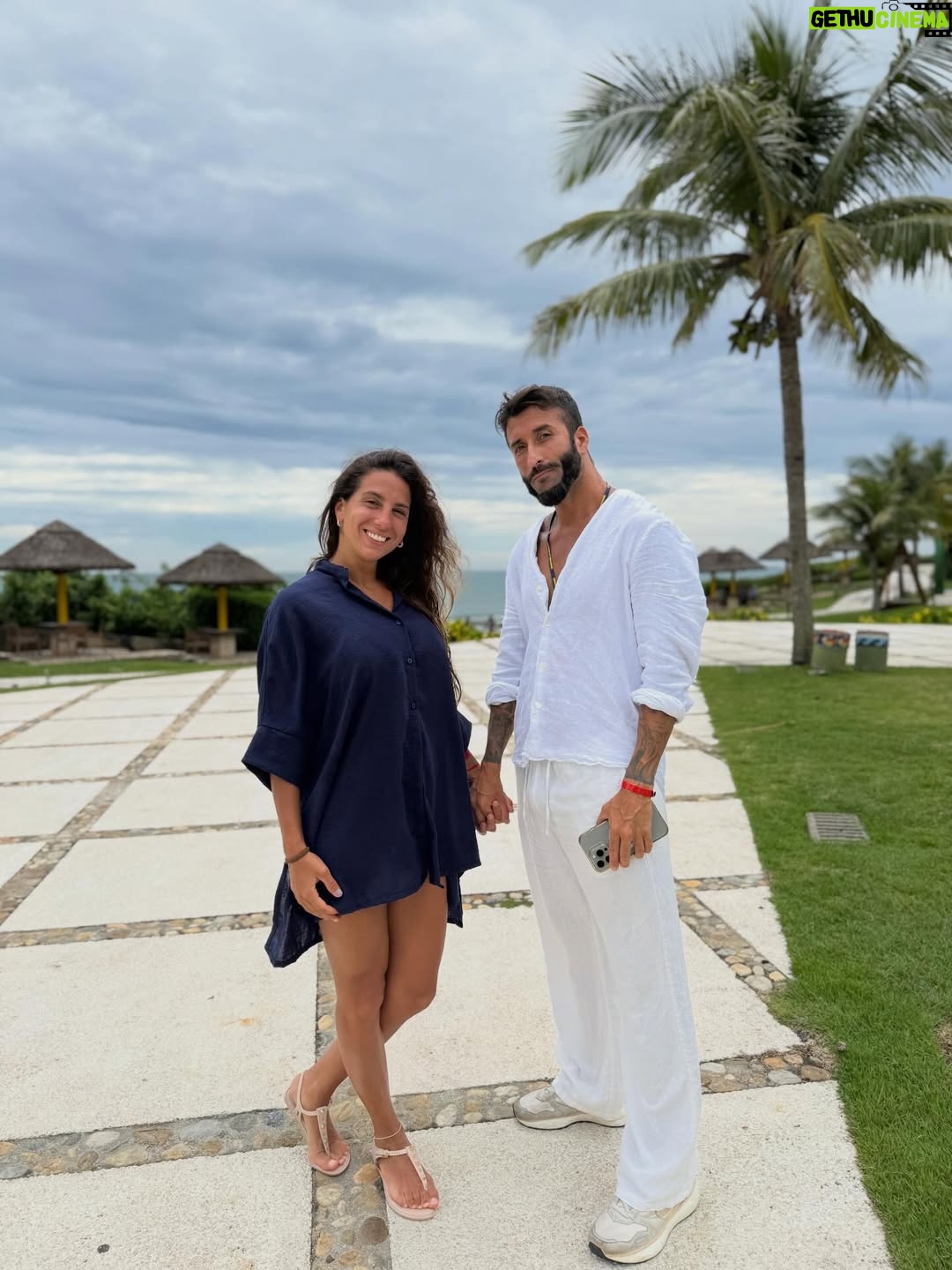 Cinthia Fernández - 39.9K Likes - Nuestras vacacaiones 💗🫂🇧🇷 @_robertocastillo__ y tropa