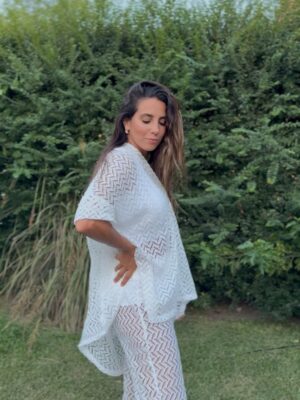 Cinthia Fernández Instagram - Feliz añooooo!!!!! Por un año mejor que el que se fue!!!
.
Fue un año de muchos cambios, desafíos, de cosas buenas y otras no tanto ; pero todos son pasos constructores y maestros en esta vida.
Brindo por EL AMOR, LA FAMILIA , Y LA SALUD, para que sean lo más eternos que se puedan 💗♾️.
Voy por todas las metas que me puse, no conozco otra manera de empujar, de seguir, de progresar. Nunca hay que dejar de soñar.
.
Pd: si se me va la fiaca les hago resumen despedida del 2025 😂😂😂 pero me está costando jajajaja
SIMPLEMENTE GRACIAS