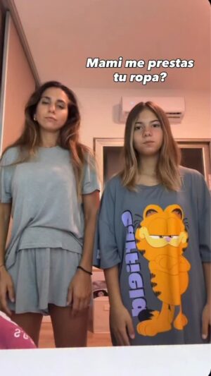 Cinthia Fernández Instagram - Alguien más por acá así?????
Me bancan?