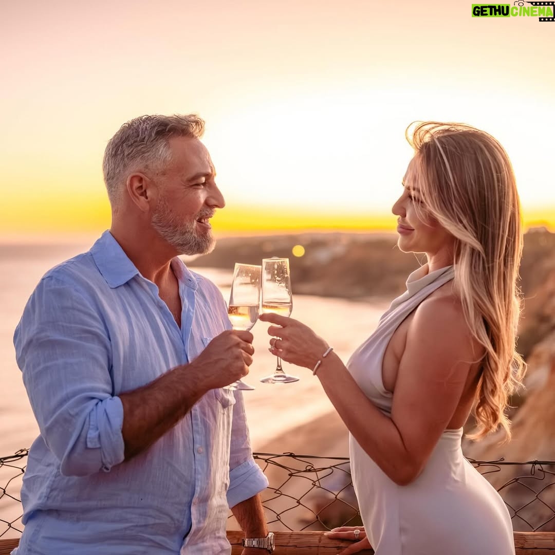 Cintia de Sà - 3.6K Likes - And she said Yes ! ❤️❤️❤️