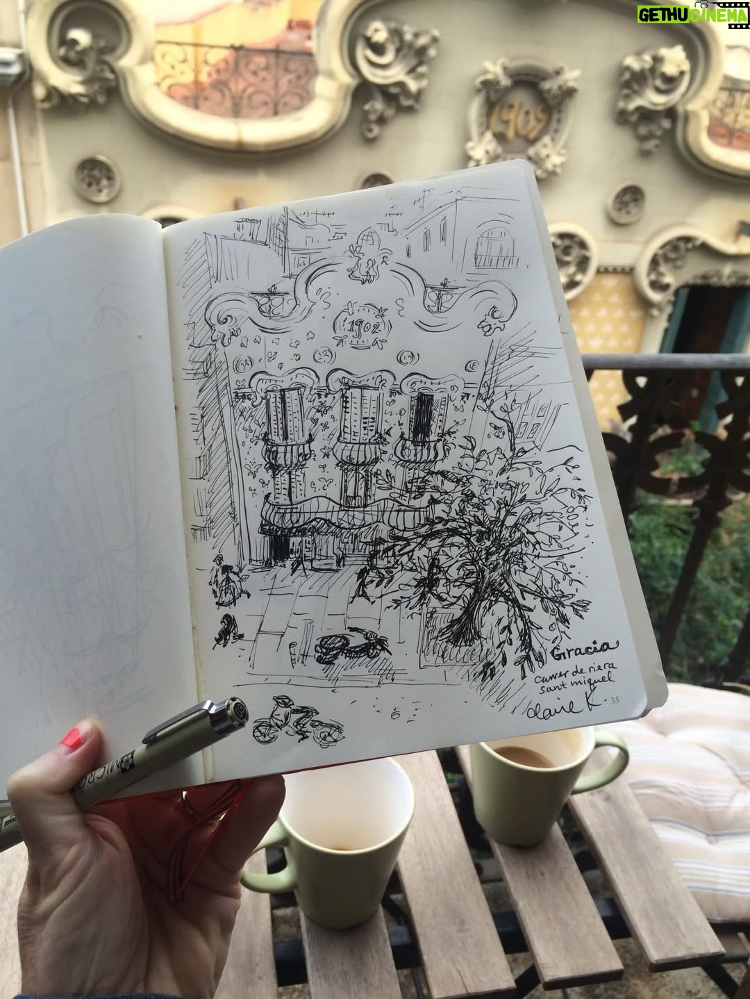 Claire Keane - 1.5K Likes - Combing through #2016 pics hurts my heart I love them so much. Here are some highlights from that year 

1. Sketch of mom and dad showing the kids an old black and white movie on my dad’s laptop

2. @disneyanimation asked me to come back to reconfigure part of my mural in the hallway because they 
added a doorway to it. I loved every second of being back in that building. 

3. Matisse doing some marketing on my phone for Little Big Girl

4. Sketch of Matisse’s friends Lila, Khloe and Nakula from a class trip I chaperoned to Temescal Canyon. 

5. Roman and his cousin in the front row stole the show at my launch for Little Big Girl at @childrensbookworld 

6.Barcelona sketch in Gracia from our Airbnb Carrer de la Riera Sant Miquel. 

7.Florence sketch after Ingrid’s fabulous wedding in Tuscany.

8.Roman serenading @miriamgutierrez24 with a song about the dangers of going on a walk. A dramedy about drunk angels
