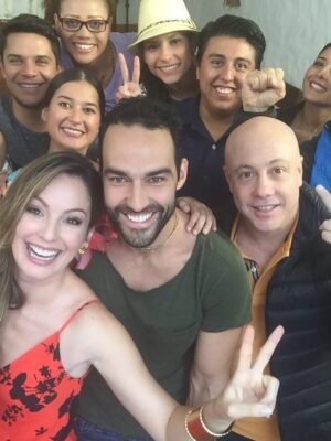 Claudia Bahamón Instagram - 2016 ❤️ Año movido y amoroso!!! 

1. Mi amor por las playas y atardeceres de LA
2. La carta de bienvenida de mis hijos luego de mi primera temporada de masterchef. 
3. La felicidad de vernos.
4. Plan de cascada con mi papá! Su felicidad es todo para mi. 
5. Luca por primera vez bajo el mar. La felicidad era mía. 
6. Una visita a @ojocritico en @cnnee en LA
7. Grabando Junior Masterchef. 
8. El parche @espinosajuanpa y @andresoyuela en #SugarfishbyNosawa
9. Grabando #vestidoDeNovia para @discoveryhh con @jgiraldoreporta y la novia @laura_tobon 
10. La familia elegida en LA @anaflores_me @verocastagno @lmpscarpellini @nathaliagaviria @gloriacarmonag @atalanazarrett 
11. Las carcajadas nunca faltarán! @luca_brandb @mateobahamon @anamariavallejot @samuelbrandb 
12. @catalinamaya de mi alma ❤️
13. Una noche fantástica en holbox @paolaturbay @laazcarateoficial 
14. Portada de Maxim 
15. Aquí comenzó todo @vanelopemkp @oscartsanchez #MC 
16. Mis reinas @marijara @melissamorenof @anitajau @marcelitatovar @nataliapujana @monicacharryd @salmondesing 
17. Cumpliendo mi propósito de vida con @wwf_colombia 
18. Mis amores eternos. 
19. Masterchef @leococinero 
20. Diciembre de compartir y sensibilizar an mis hijos con la ayuda comunitaria.