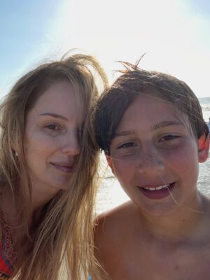 Claudia Bahamón Instagram - Luqui bonito te amo!!! 15 años por Dios en qué momento!!!!! Cómo me haces de feliz y de orgullosa. Verte crecer ha sido una absoluta delicia!