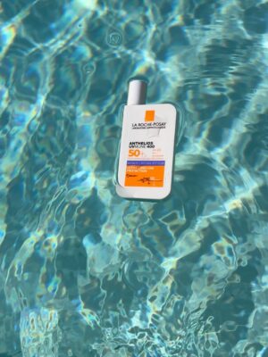Claudia Fontán Instagram - Mi esencial del verano para seguir cuidandome en el día a día y protegerme del sol☀️
Me acompaña a todos lados . 
@larocheposay #lafamiliaanthelios 
#uvmune400