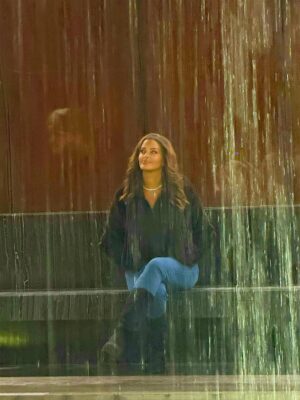 Claudia Jordan Instagram - The Smithsonian Museum of African American History & Culture 🙌🏾
The evil that this country has done to millions of kidnapping victims will never be something we should just “get over.” Lots of suffering and unfair practices and systems still affect the descendants of slavery til this day. And although you may be “sick of hearing about it”…. Imagine how sick you’d be of the lingering affects that still continue to keep the playing fields uneven STILL. And imagine how sick you’d feel that in 2025 after your ancestors went thru SO MUCH to get voting rights, the right to marry and civil rights that there is a growing group of people in America TODAY that are trying to resurrect the KKK and roll back the rights of black and brown people in America ! (Google what Trump is bringing to the Supreme Court regarding birthright citizenship). Now THAT is something to be sick & tired of. ✊🏾
Photo credit: my niece @sofia_jordan19 💕