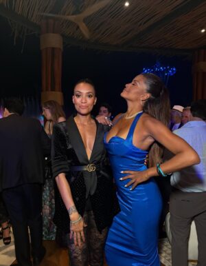 Claudia Jordan Instagram - It was such a pleasure meeting and kicking it with @teresagiudice ! We got to sit down and really talk and I really like her! Cool, solid, and fun! We must hang again soon Teresa! 🫶🏾🇮🇹🙌🏾💕 also wonderful to meet your girl @princessvartanian who was also super sweet!! Cool ladies. ❤️