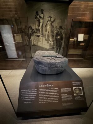 Claudia Jordan Instagram - The Smithsonian Museum of African American History & Culture 🙌🏾
The evil that this country has done to millions of kidnapping victims will never be something we should just “get over.” Lots of suffering and unfair practices and systems still affect the descendants of slavery til this day. And although you may be “sick of hearing about it”…. Imagine how sick you’d be of the lingering affects that still continue to keep the playing fields uneven STILL. And imagine how sick you’d feel that in 2025 after your ancestors went thru SO MUCH to get voting rights, the right to marry and civil rights that there is a growing group of people in America TODAY that are trying to resurrect the KKK and roll back the rights of black and brown people in America ! (Google what Trump is bringing to the Supreme Court regarding birthright citizenship). Now THAT is something to be sick & tired of. ✊🏾
Photo credit: my niece @sofia_jordan19 💕