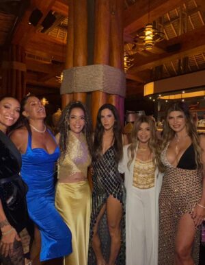 Claudia Jordan Instagram - It was such a pleasure meeting and kicking it with @teresagiudice ! We got to sit down and really talk and I really like her! Cool, solid, and fun! We must hang again soon Teresa! 🫶🏾🇮🇹🙌🏾💕 also wonderful to meet your girl @princessvartanian who was also super sweet!! Cool ladies. ❤️