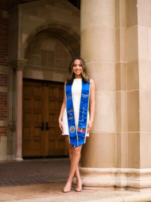 Corinne Massiah Instagram - Long story short, I survived!!!

I graduated from the #1 public university in the nation🌟

Once a Bruin, always a Bruin💙🐻💛 #4supforever