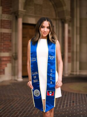 Corinne Massiah Instagram - Long story short, I survived!!!

I graduated from the #1 public university in the nation🌟

Once a Bruin, always a Bruin💙🐻💛 #4supforever