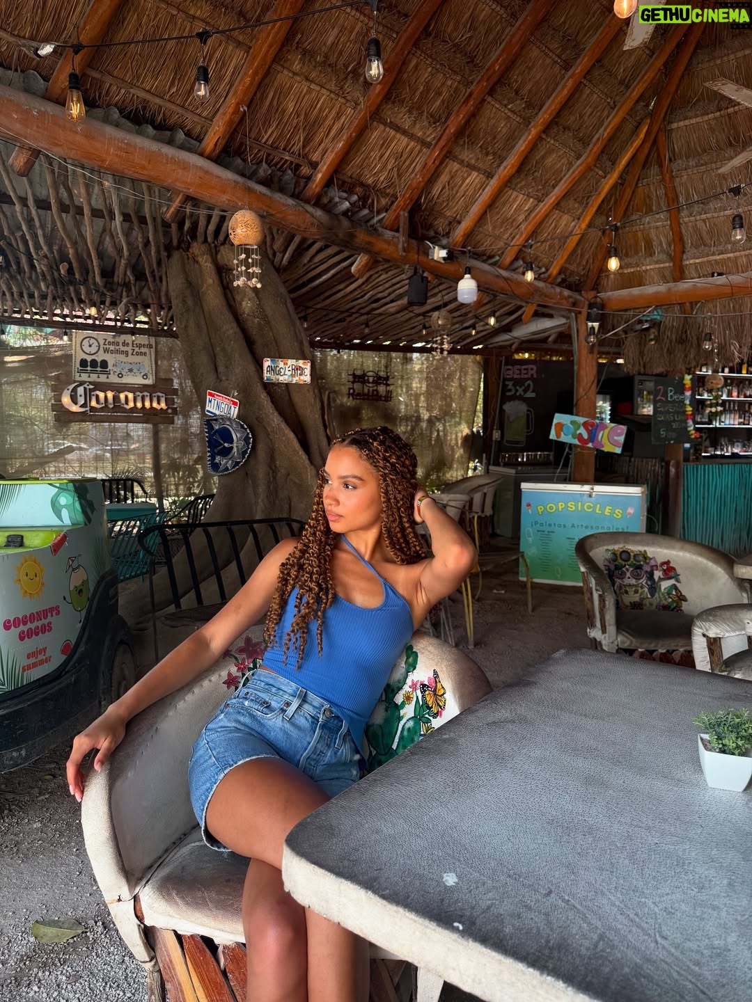 Corinne Massiah - 22.2K Likes - 🌞🧜🏽‍♀️🌴👙🦎🥭🍹🐒