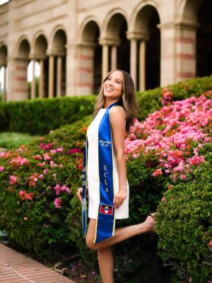 Corinne Massiah Instagram - Long story short, I survived!!!

I graduated from the #1 public university in the nation🌟

Once a Bruin, always a Bruin💙🐻💛 #4supforever