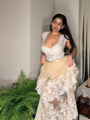 Crazy gamete Instagram - This beautiful skirt from - @lacemadeofficial 🌟
For discount please go to my bio 
.
.
.
.
.
.
.
.
#explore #feed #vintageskirt #ootd #fashiongram #collab #lacemade #lace #instadaily