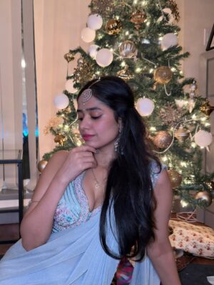 Crazy gamete Instagram - Shine brighter with @shesaidyes_official 💕
.
.
.
.
.
.
.
.
#outfitinspo #saree #fashionblogger #jewellery