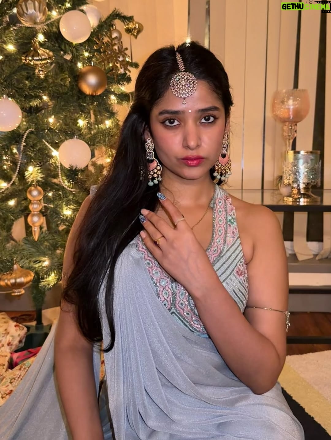 Crazy gamete - 3.3K Likes - Shine brighter with @shesaidyes_official 💕
.
.
.
.
.
.
.
.
#outfitinspo #saree #fashionblogger #jewellery