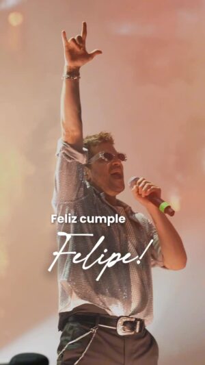 Cris Morena Instagram - Feliz cumple queridísimo @felipecolombook Que tengas un maravilloso día!! ❤️🙌!! Por siempre rebeldes 🤘🤘
#rebeldeway #erreway #crismorena