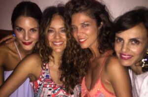 Cristina Umaña Instagram - Ufff pasó de todo en el 2016 … ha sido lindo recordarlo. ⚡️