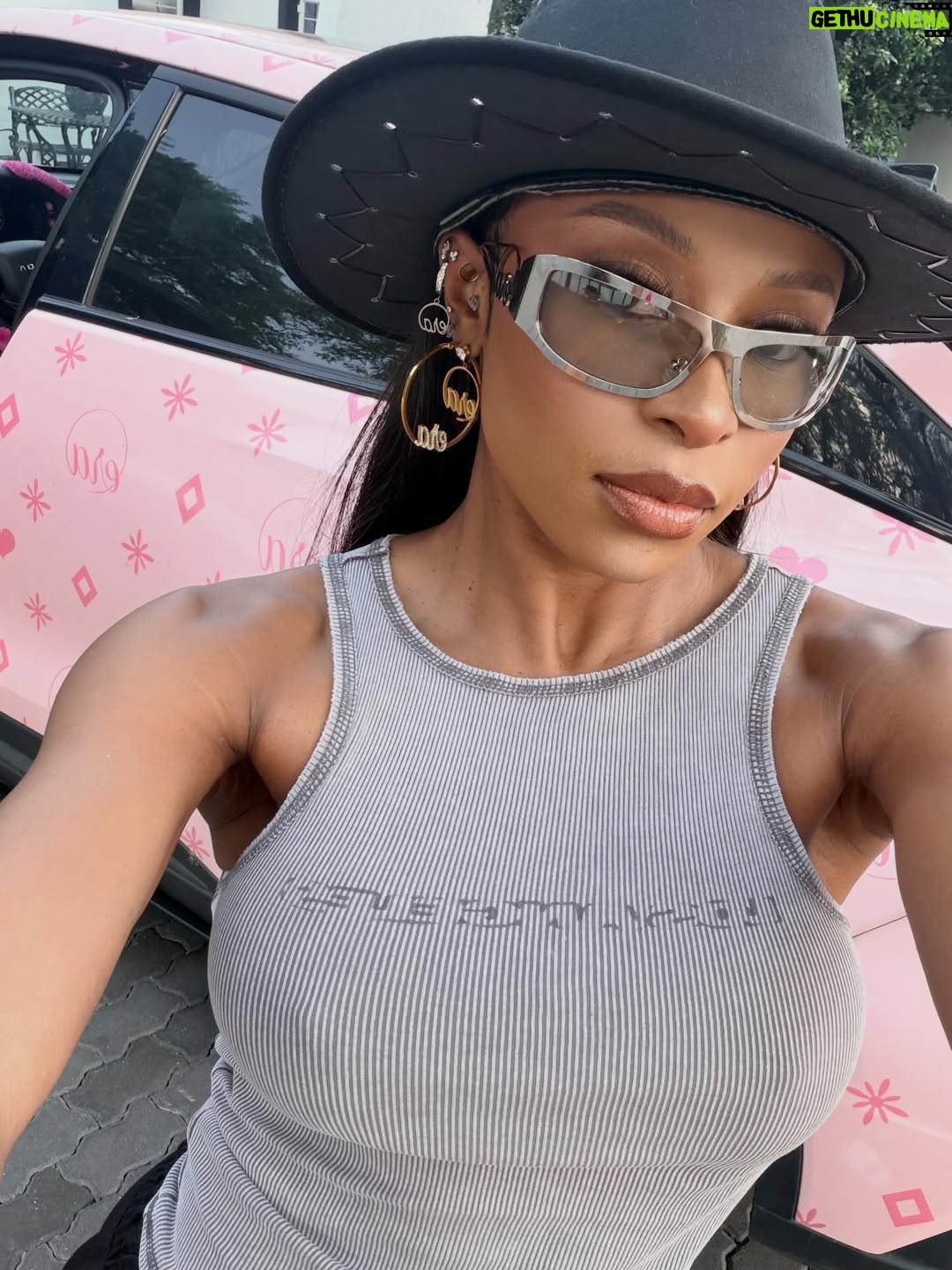 DJ Zinhle - 46.3K Likes - Jan so far ❤️