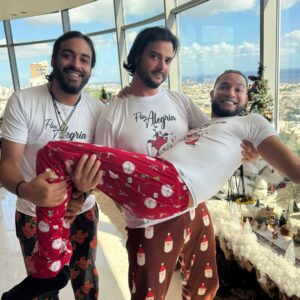 Dalisa Alegría Instagram - Más que abrir regalos, la Navidad es compartir y disfrutar cada momento. Con Dios en el corazón, la familia es el mayor regalo. 🙏 #FamiliaAlegria #25dic
